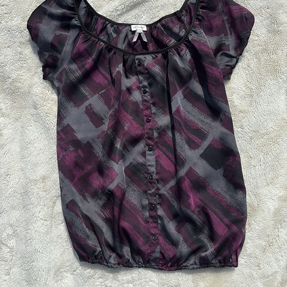 Dynamite Purple Satin Geometric Blouse – Size Small | Statement Print | - Picture 3 of 5